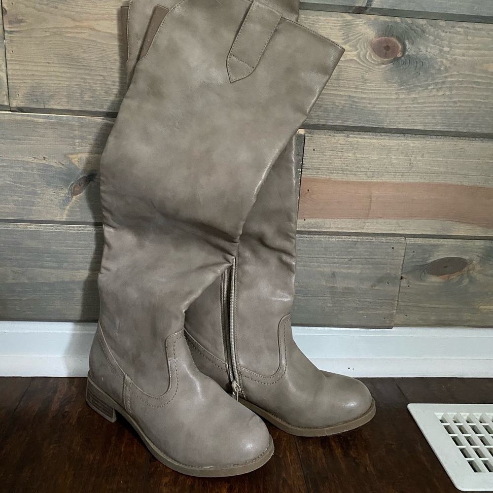 Over the knee boots